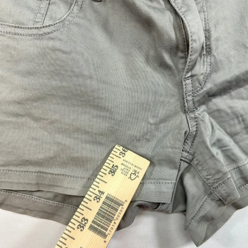 Roxy Gray Embroidered Side Chino Shorts Womens Size 27 Low Rise Beach Casual